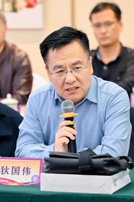 前瞻·啟迪 “出版行業(yè)按需印刷應(yīng)用前景及問題探討專題研討會”成功舉辦(圖13)
